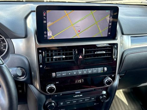 Used 2023 Lexus GX 460 Premium w/ Premium Package image 24