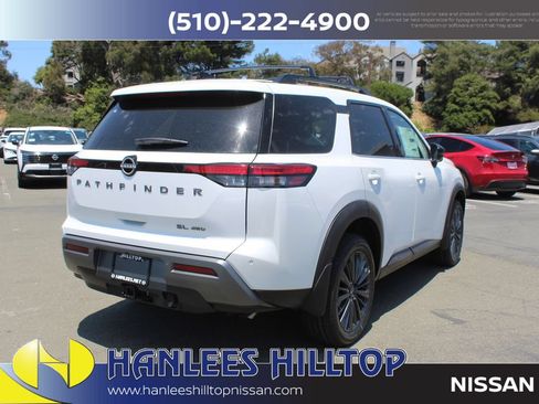 New 2026 Nissan Pathfinder SL w/ SL Premium Package AWD/4WD image 7