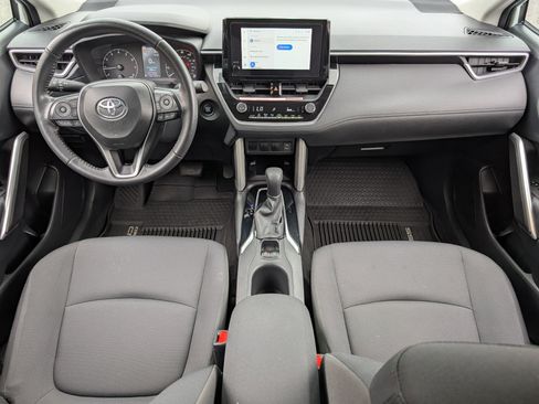 Used 2024 Toyota Corolla Cross LE FWD image 22