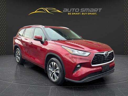 Used 2020 Toyota Highlander XLE image 7