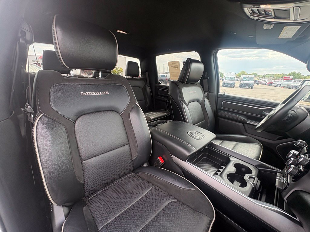 Used 2024 RAM 1500 Laramie AWD/4WD image 28