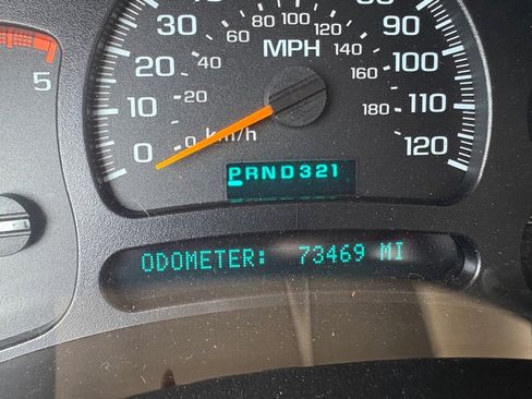 Used 2005 Chevrolet Silverado 2500 LS w/ Heavy-Duty Power Package image 14