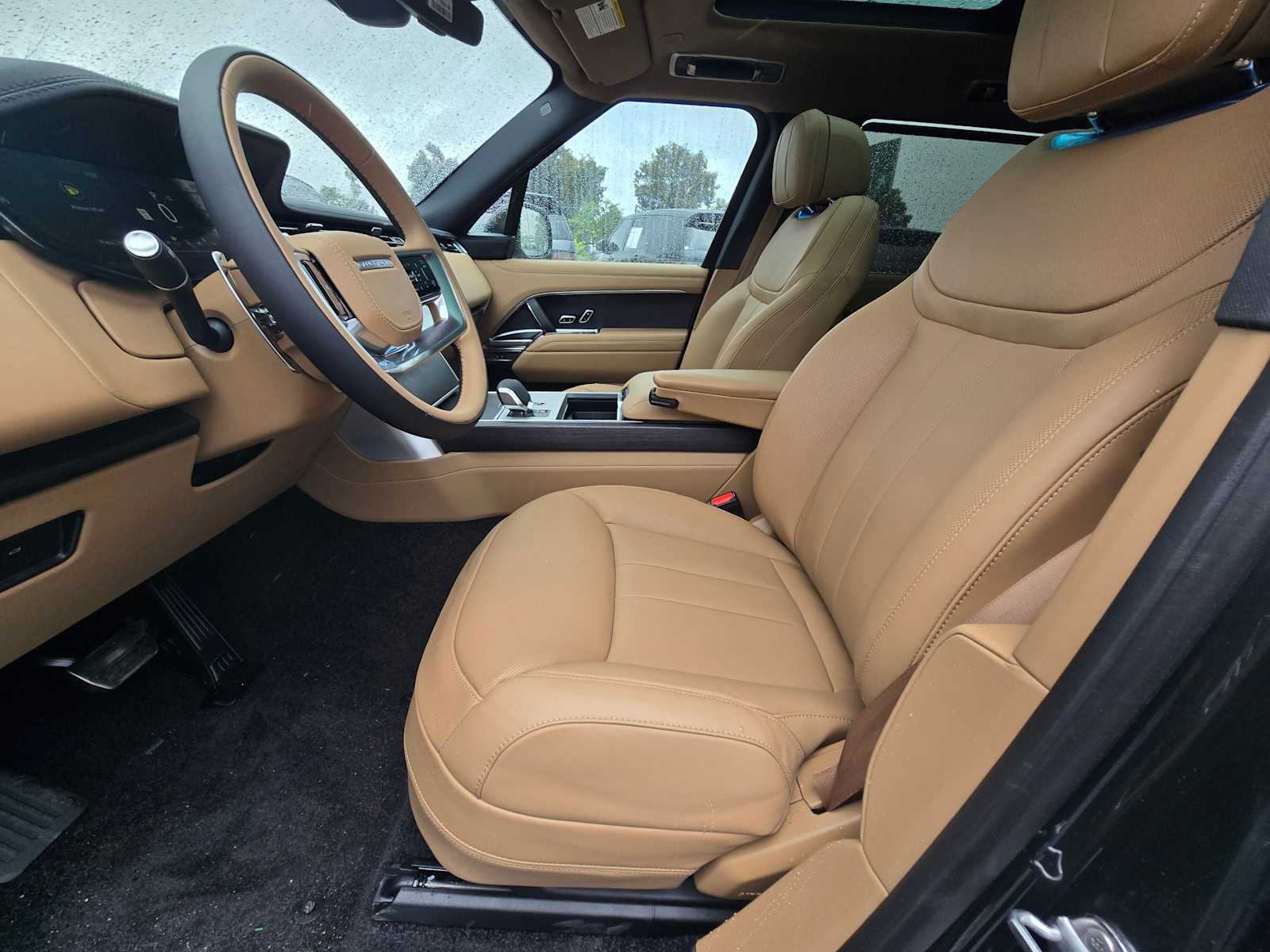 New 2026 Land Rover Range Rover Long Wheelbase SE AWD/4WD image 24