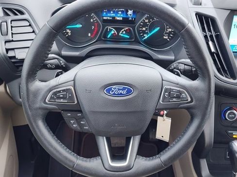Used 2017 Ford Escape SE w/ SE Leather Comfort Package image 15