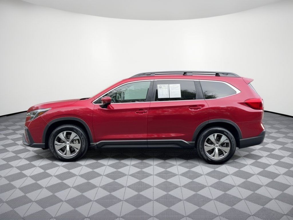 Used 2025 Subaru Ascent Premium AWD/4WD image 2