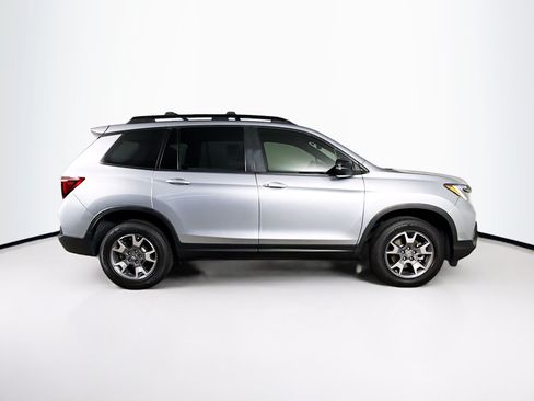 Certified 2022 Honda Passport TrailSport image 2