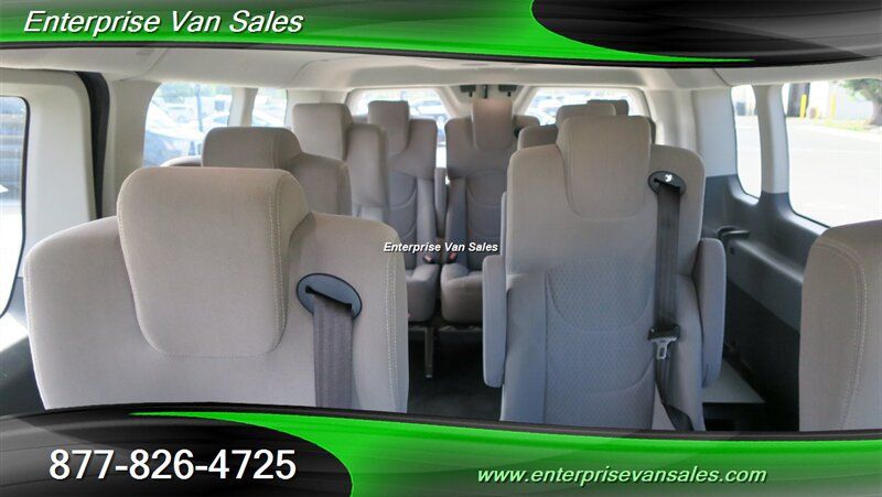 Used 2023 Ford Transit 350 XLT RWD image 2