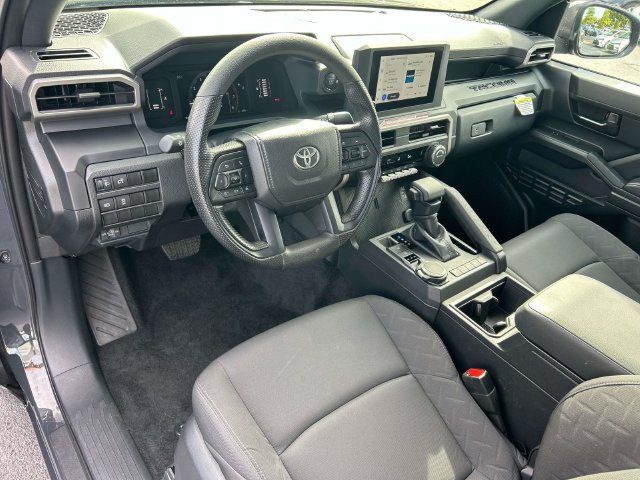 Used 2025 Toyota Tacoma SR AWD/4WD image 15