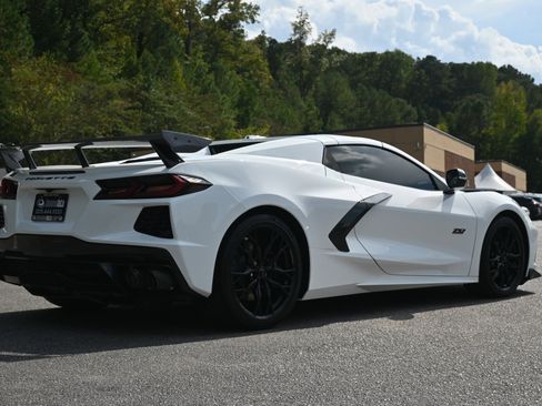 Used 2023 Chevrolet Corvette Stingray Convertible w/ 1LT image 9