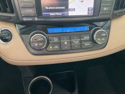 Used 2015 Toyota RAV4 Limited AWD/4WD image 16