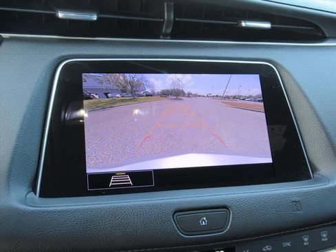 Used 2020 Cadillac XT4 Premium Luxury FWD image 26