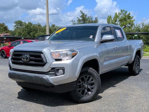 Used 2022 Toyota Tacoma SR5 w/ Technology Package RWD image 1