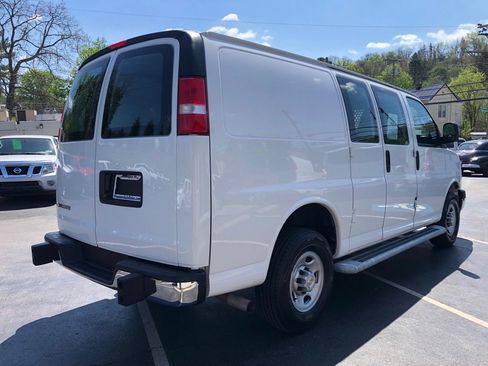 Used 2024 Chevrolet Express 2500 w/ Driver Convenience Package RWD image 5
