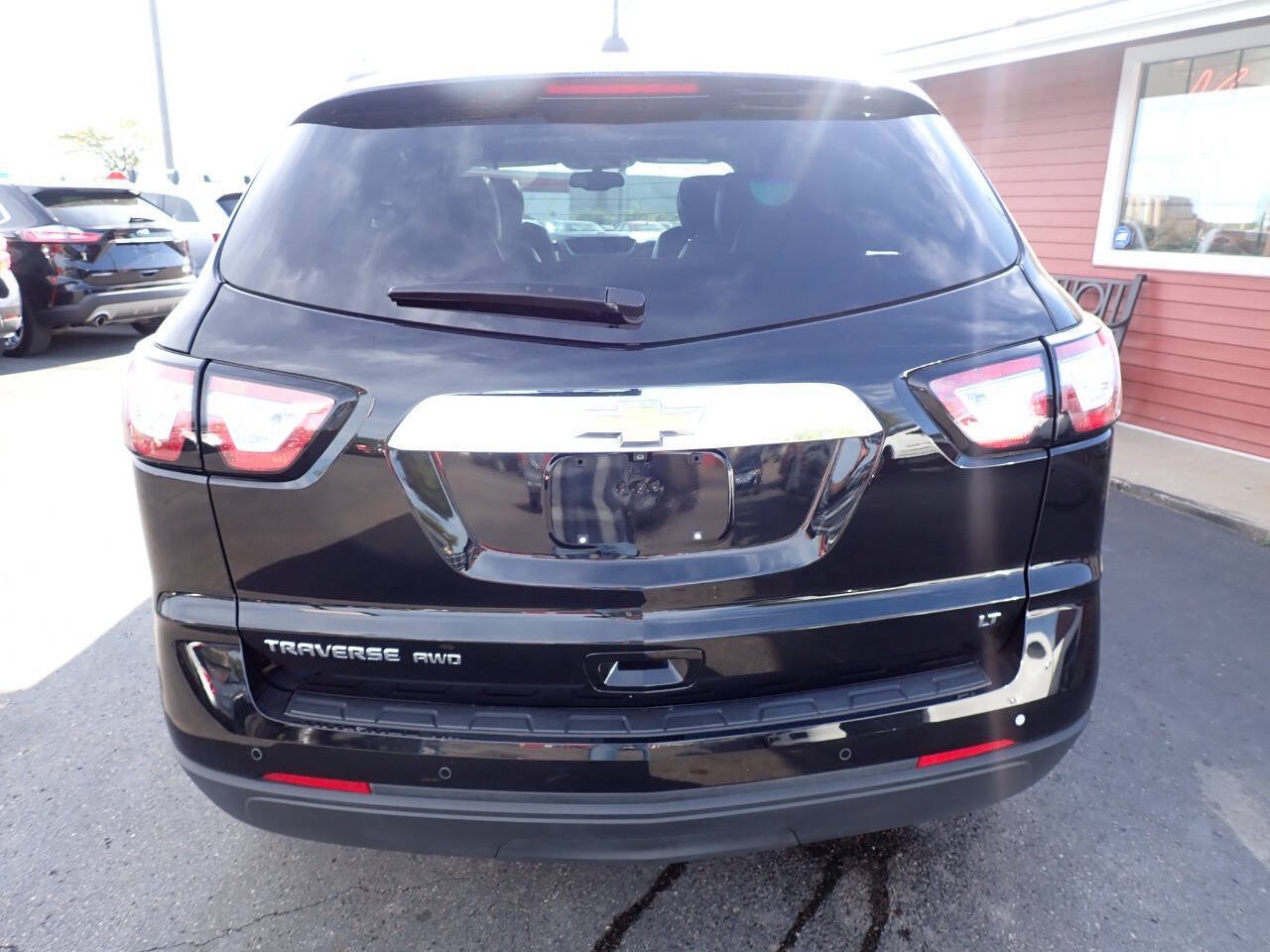 Used 2017 Chevrolet Traverse LT AWD/4WD image 5
