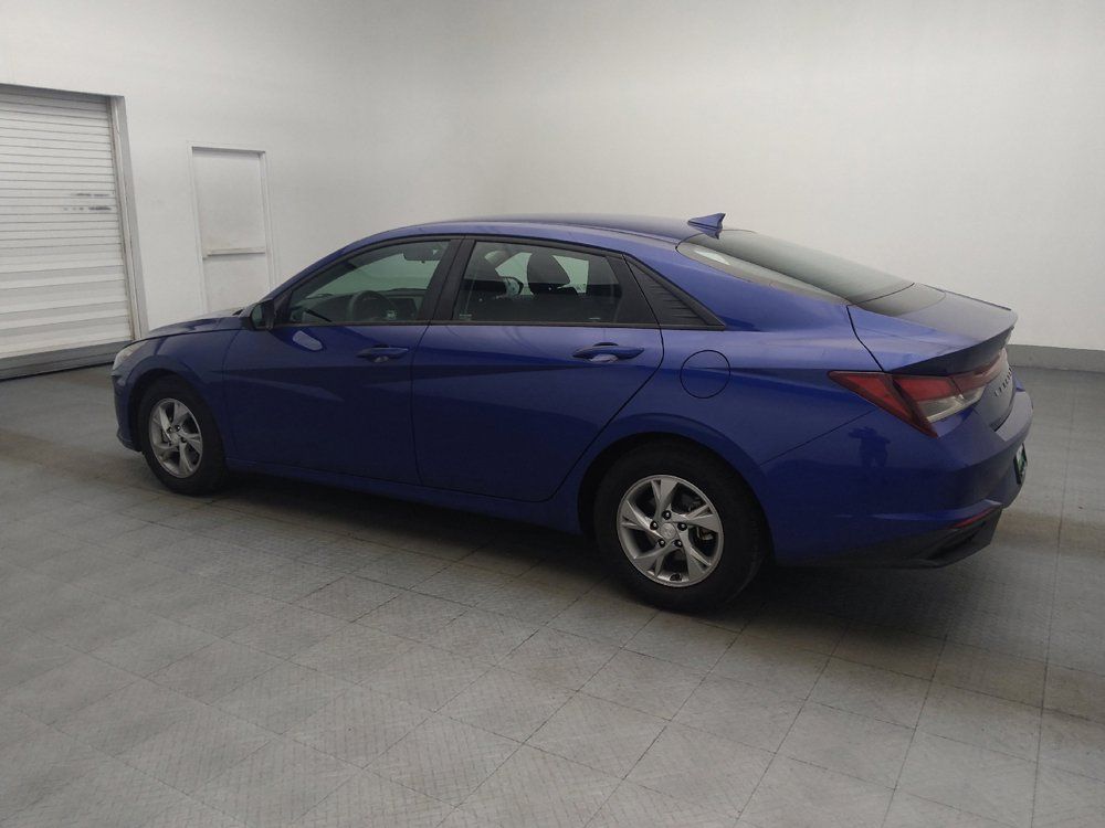 Used 2021 Hyundai Elantra SE w/ Cargo Package FWD image 3
