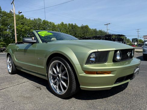 Used 2005 Ford Mustang GT RWD image 26