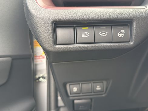 New 2026 Toyota Prius Plug-In Hybrid FWD image 29