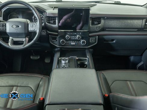 Used 2024 Ford Expedition Limited AWD/4WD image 33