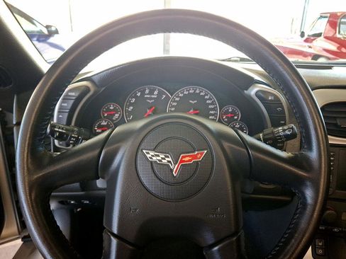 Used 2005 Chevrolet Corvette Convertible w/ Preferred Equipment Group image 22