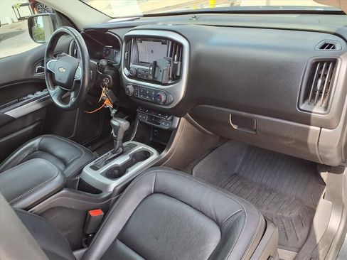 Used 2017 Chevrolet Colorado LT w/ Luxury Package, Chrome AWD/4WD image 9