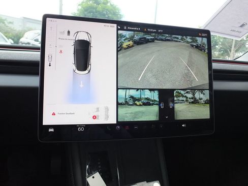 Used 2025 Tesla Model 3 RWD image 4