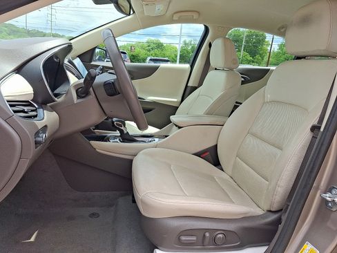 Used 2024 Chevrolet Malibu LT FWD image 15
