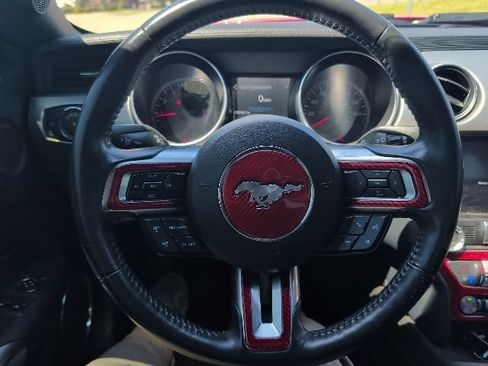 Used 2022 Ford Mustang Premium RWD image 13