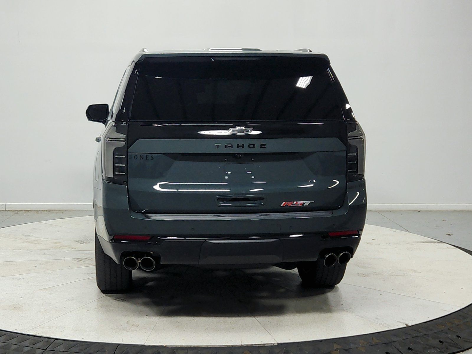 Used 2025 Chevrolet Tahoe RST RWD image 7