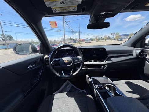 Used 2026 Chevrolet Equinox LT image 22