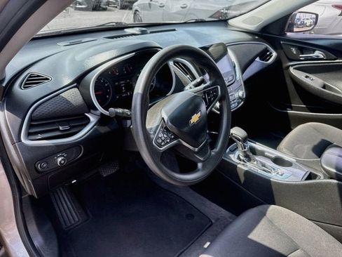 Used 2023 Chevrolet Malibu LT FWD image 9