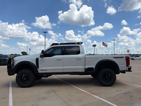 Used 2024 Ford F250 Lariat w/ Lariat Ultimate Package AWD/4WD image 5