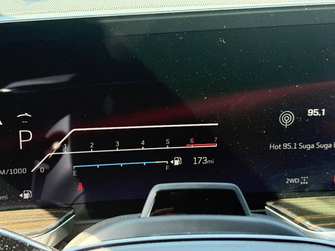 Used 2025 Cadillac Escalade Premium Luxury w/ Touring Package image 16