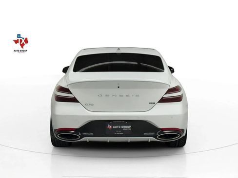 Used 2022 Genesis G70 3.3T Launch Edition image 9