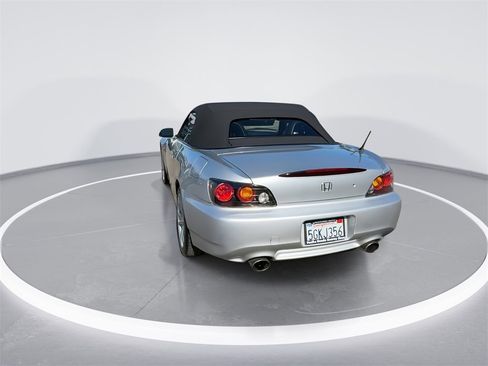 Used 2004 Honda S2000 image 10