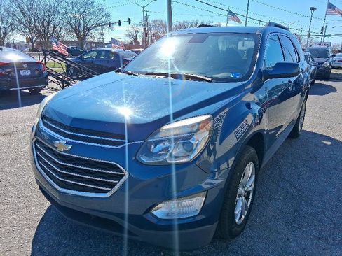 Used 2017 Chevrolet Equinox LT w/ Convenience Package image 4