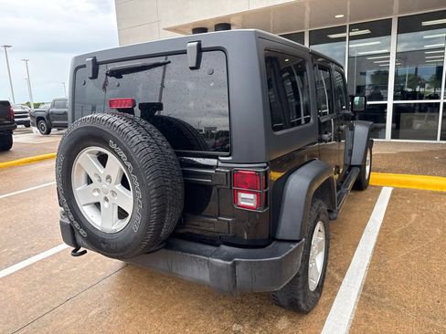Used 2017 Jeep Wrangler Unlimited Sport w/ Quick Order Package 24S AWD/4WD image 7