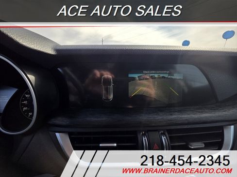 Used 2021 Alfa Romeo Stelvio Sprint w/ Cold Weather Package AWD/4WD image 11