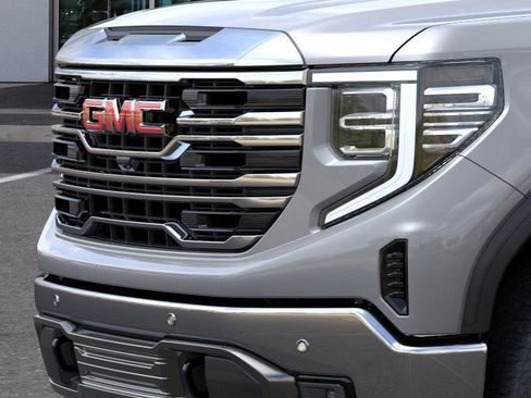 New 2026 GMC Sierra 1500 SLT image 13