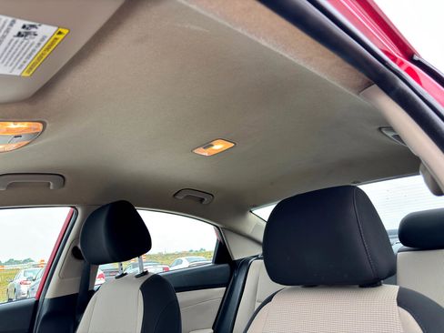 Used 2021 Hyundai Accent SE image 19