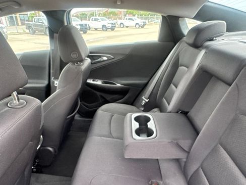 Used 2025 Chevrolet Malibu LT FWD image 36