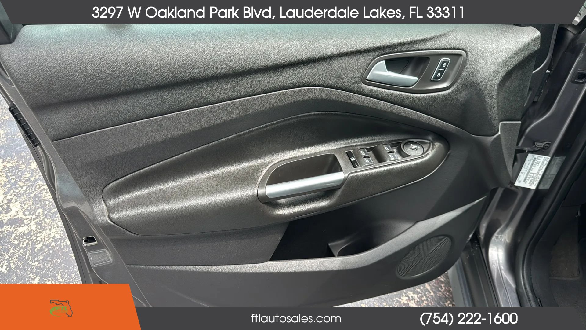 Used 2014 Ford C-MAX Energi SEL w/ Equipment Group 301A FWD image 19