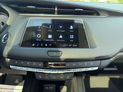 Certified 2023 Cadillac XT4 Luxury w/ Cold Weather Package AWD/4WD image 48