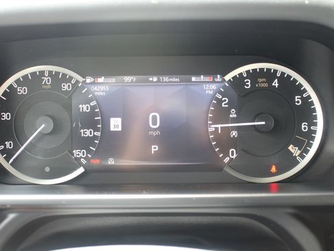 Used 2023 Land Rover Defender 130 X-Dynamic SE AWD/4WD image 31