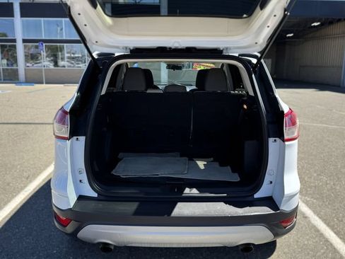 Used 2015 Ford Escape SE FWD image 10