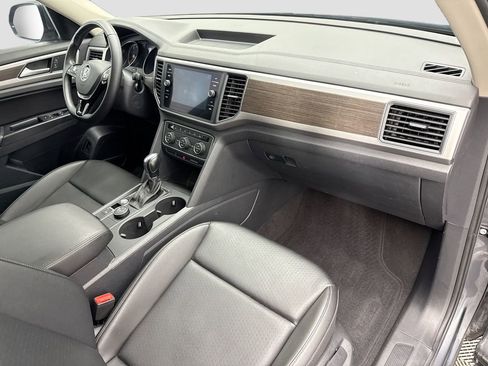 Used 2019 Volkswagen Atlas SE w/ Towing Package image 15