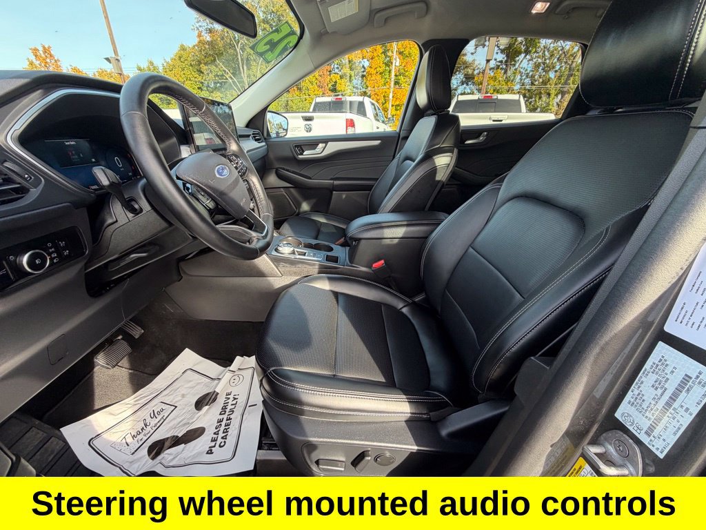 Certified 2025 Ford Escape Platinum AWD/4WD image 11