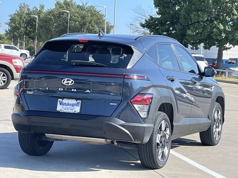 Used 2025 Hyundai Kona SEL AWD/4WD image 4