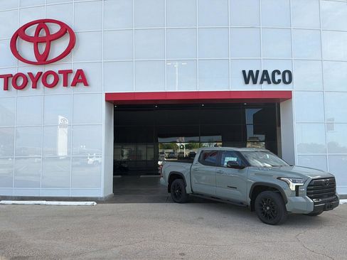 New 2026 Toyota Tundra Limited AWD/4WD image 1