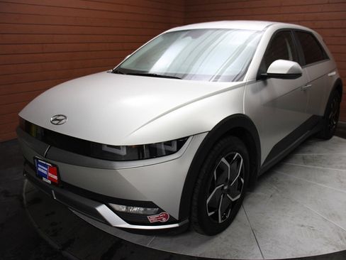 Used 2023 Hyundai Ioniq 5 SEL image 7