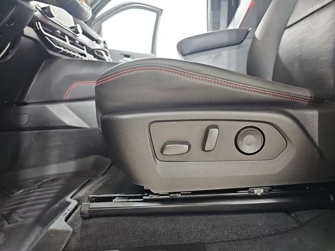 Certified 2023 Chevrolet Colorado Z71 w/ Z71 Convenience Package 2 image 33